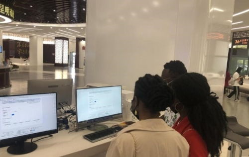 推動(dòng)多語(yǔ)種政務(wù)服務(wù)，為昆明國(guó)際化建設(shè)注入新動(dòng)力——以留學(xué)信息咨詢(xún)?yōu)槔? />
</span>
<span id=